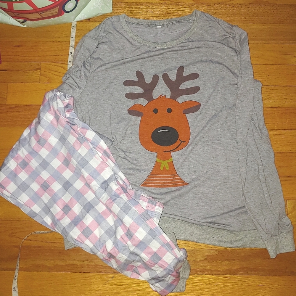 Cotton Pajamas Set Long Sleeve Sleepwear Gray Reindeer Christmas Womens LARGE